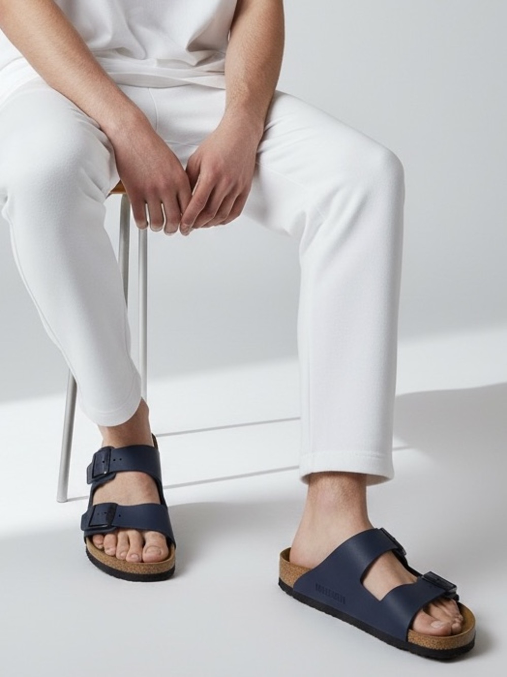 Birkenstock Arizona Soft Footbed Men Two-Strap in Navy Blue Size 12 New